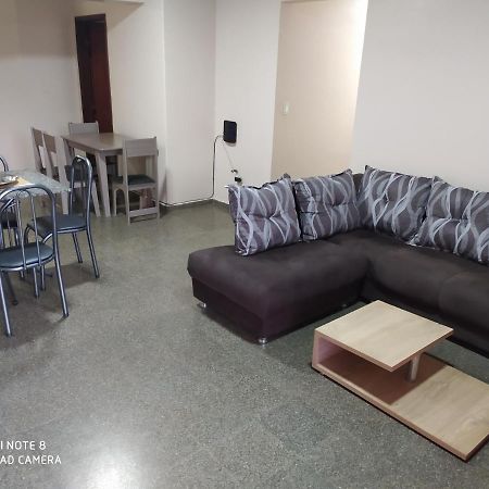 Amplio y cómodo apartamento con bella vista en pleno centro Cidade do Leste Exterior foto