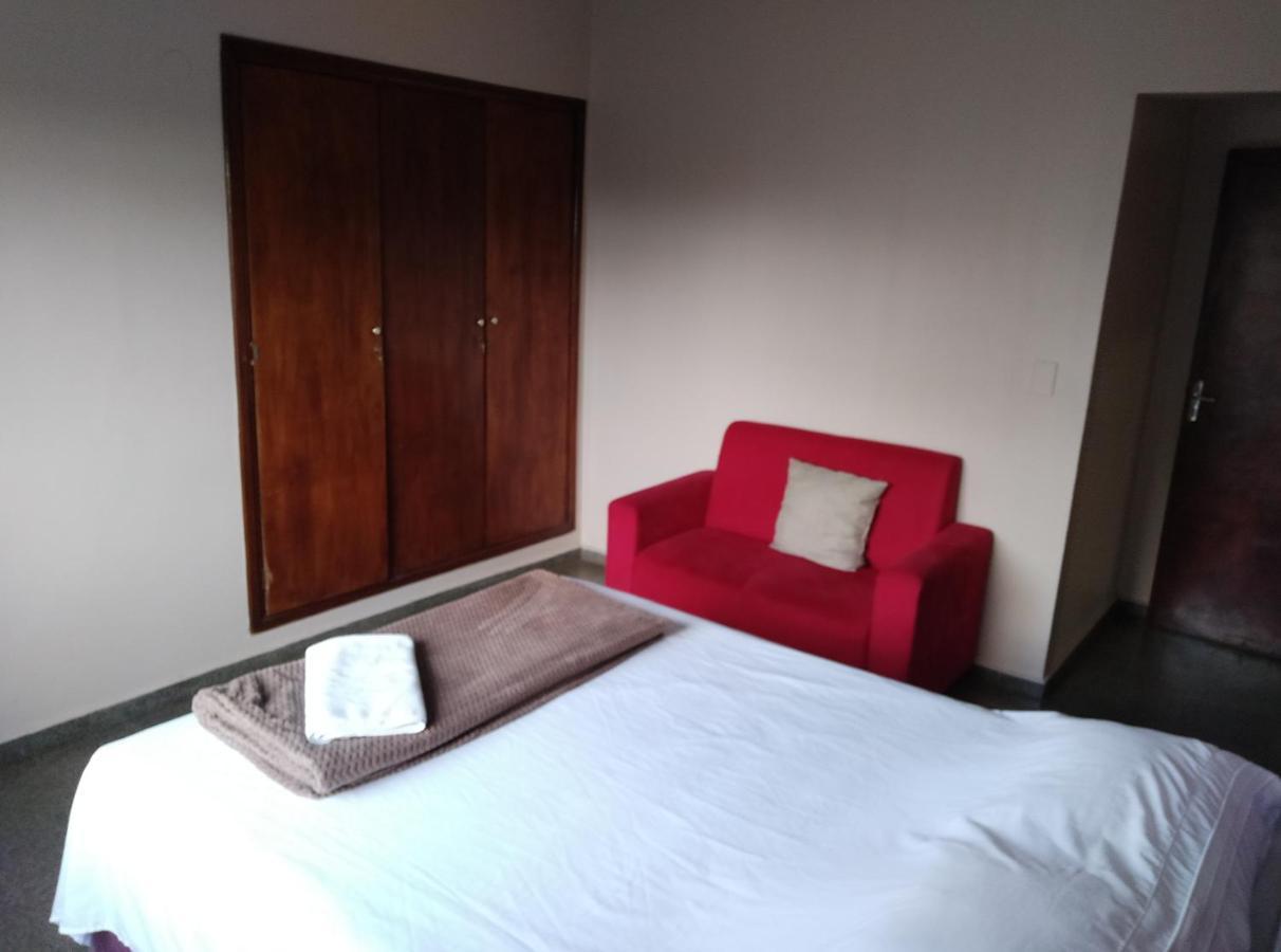 Amplio y cómodo apartamento con bella vista en pleno centro Cidade do Leste Exterior foto